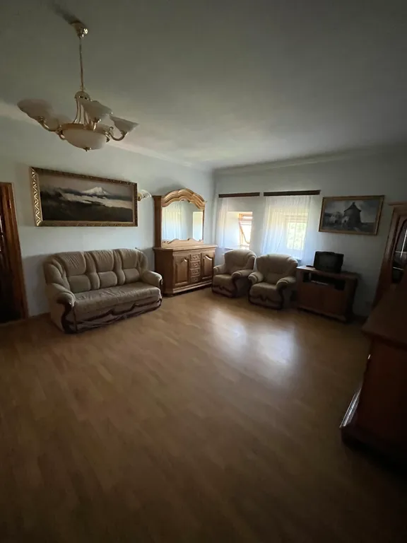 Тихий и уютный дом с террасой с видом на горы