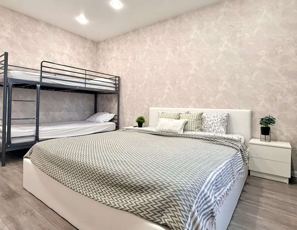 Новая квартира с видом на лес