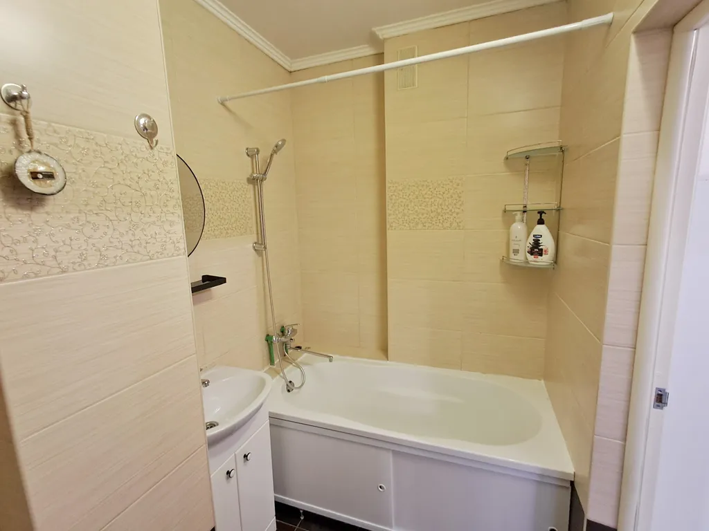 Люкс Янтарный у парка с автономным отоплением и парковкой