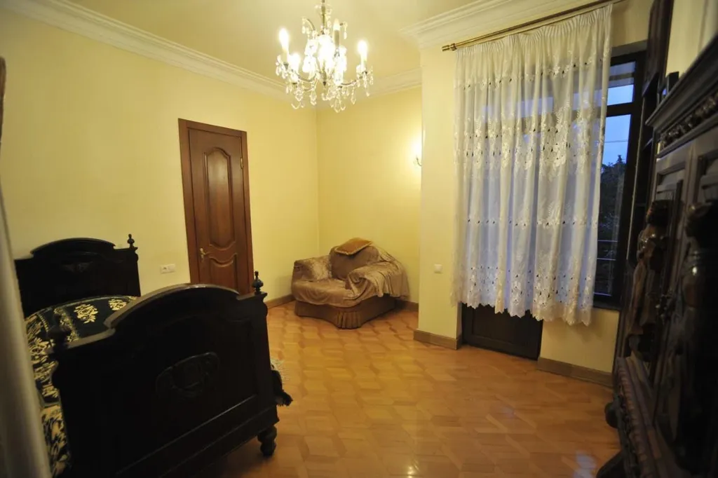 4-комнатная Квартира