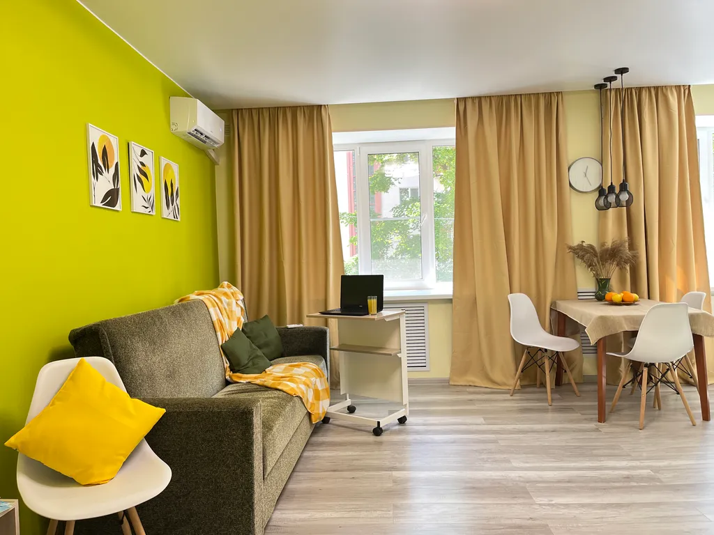 Квартира Квартира Уютная студия цитрус — Великий Новгород