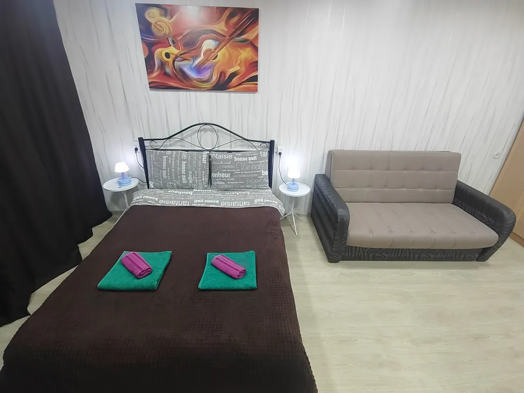 Однокомнатная квартира с балконом и лифтом у ТРЦ Плазма