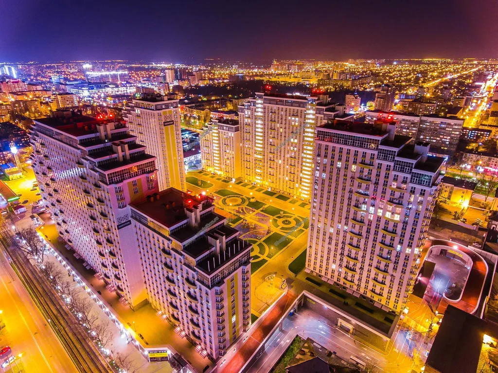 Loft с авторской планировкой, качелью с видом на город в ЖК БОльшом