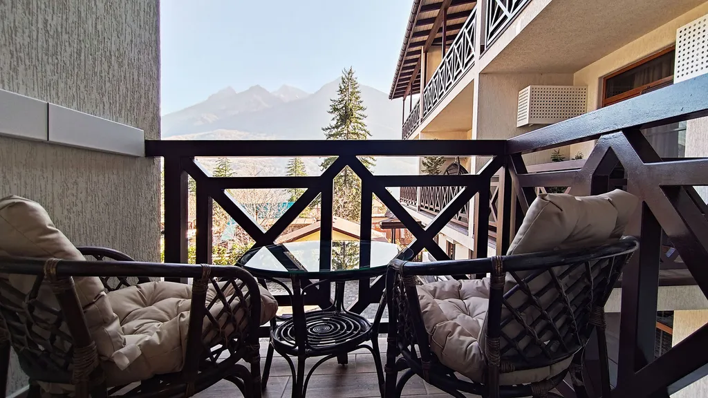 Студия с видом на горы + балкон/бассейн/сауна