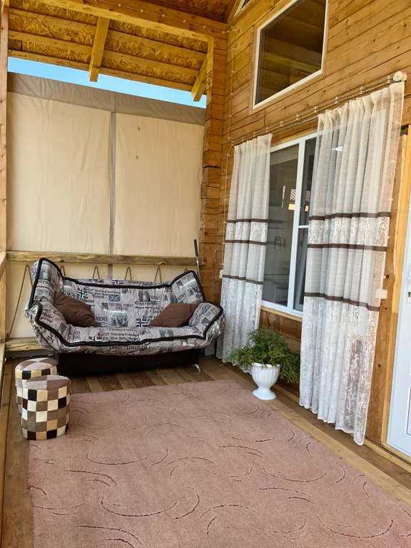 Уютный дом в сосновом лесу