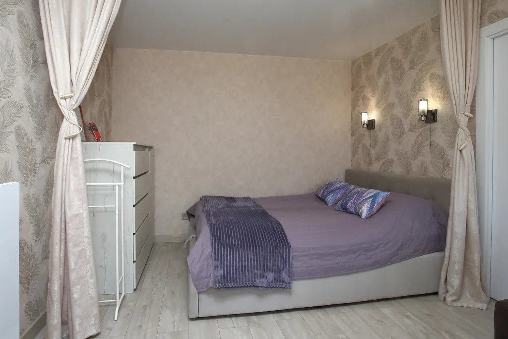 Апартамент в новом доме у метро Заречная в 20 минутах от центра