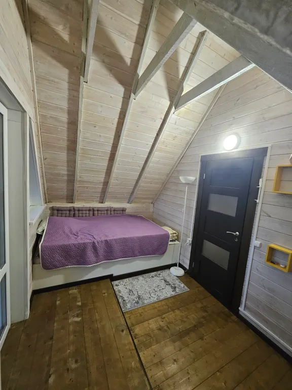 Коттедж Дом с террасой с отдельной закрытой беседкой/мангалом — Шаховская