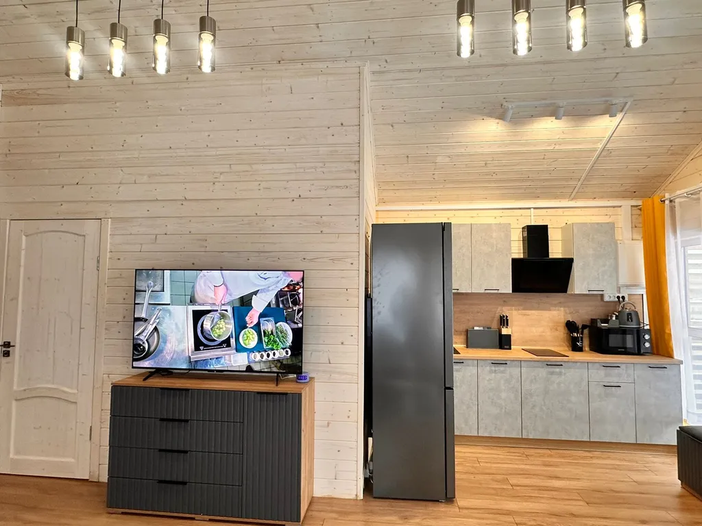 Коттедж с баней рядом с парком Малевича