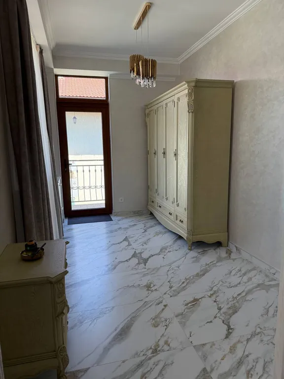 Апартаменты первая линия, Любимовка