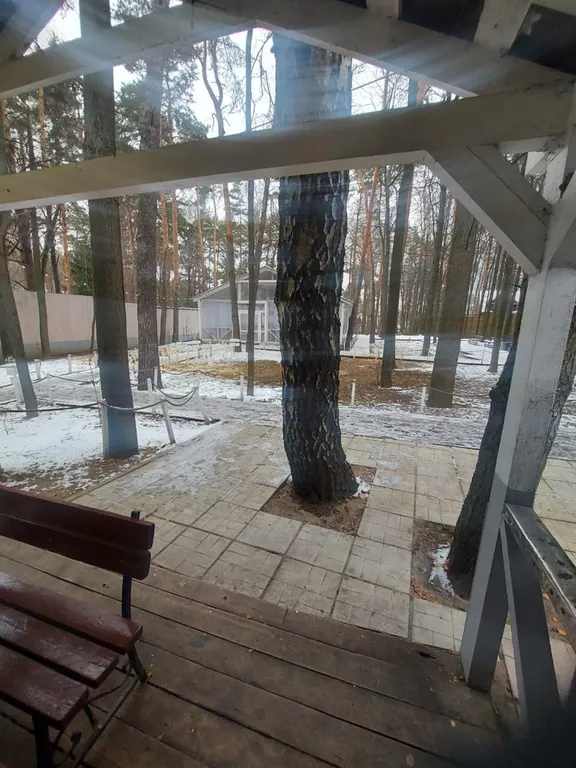 Белоснежная веранда и усадьба