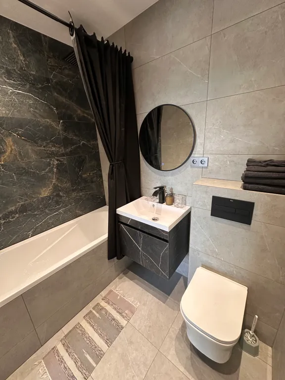 Квартира рядом с площадью Ленина