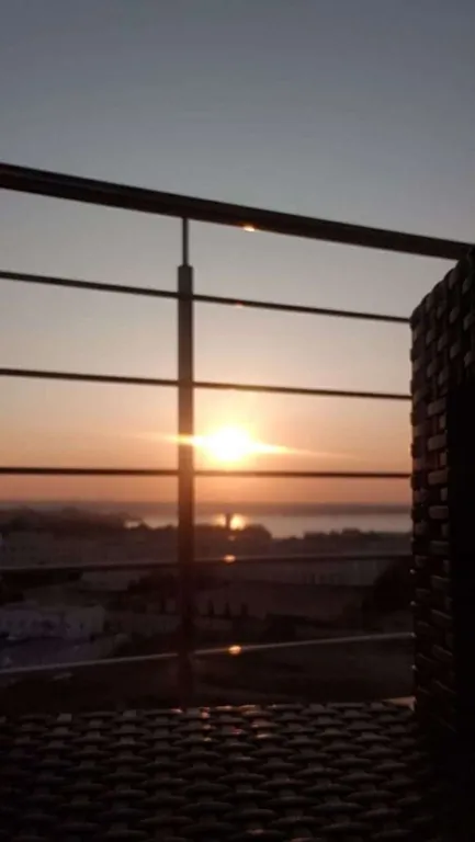 Квартира Квартира Апартaмeнты Aкваделюкс с душeвным видoм нa мope — Севастополь