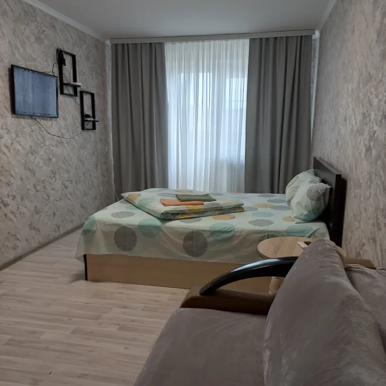 Уютная квартира в тихом районе города — аренда посуточно в Невинномысск