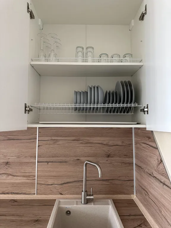 Квартира с видом на сквер и фонтан