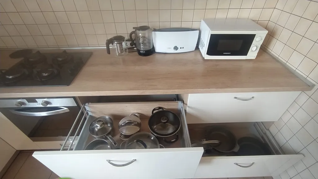 Весь первый уютный этаж с видом на природу