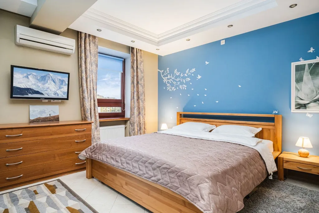 Квартира Комфортная 4-комнатная в центре Минска около Галереи, Зыбицкая, Немига — аренда посуточно в Минск