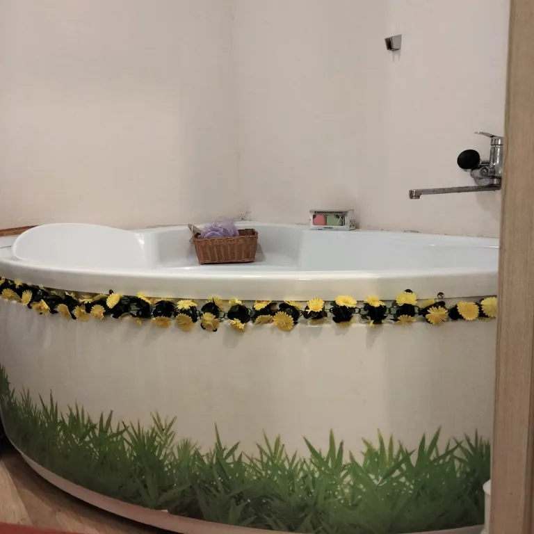 Студия в кудрово с большой ванной