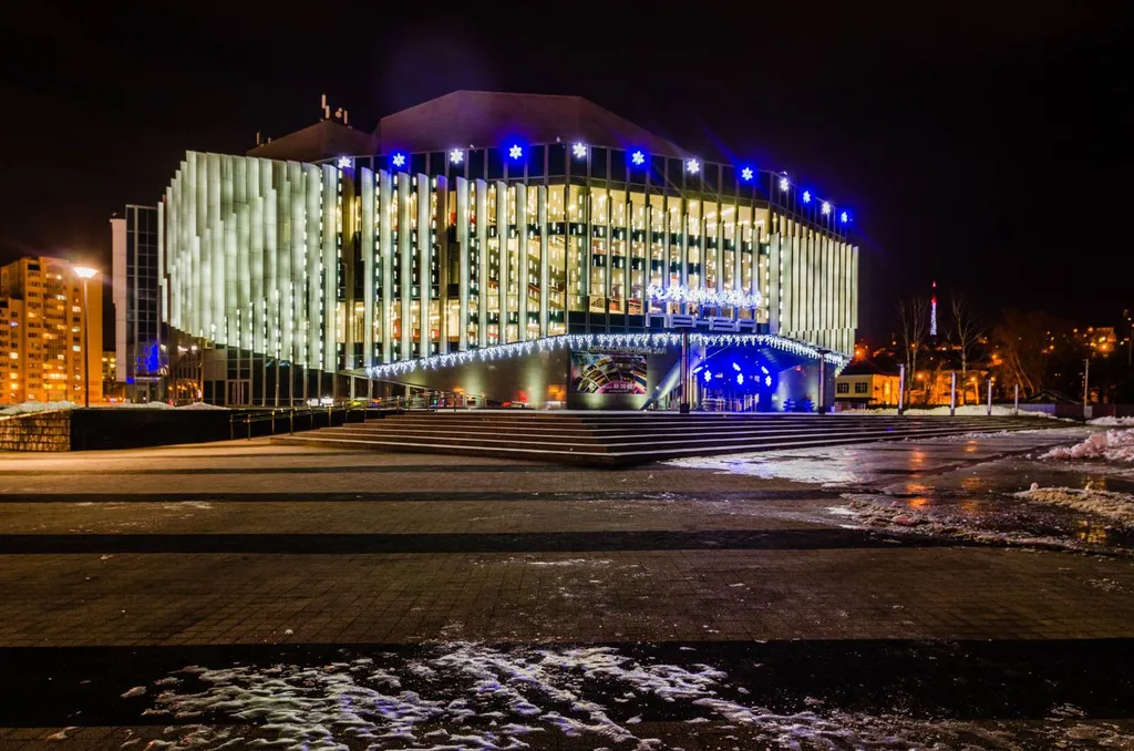 У ЖД вокзала чистая, уютная WiFi