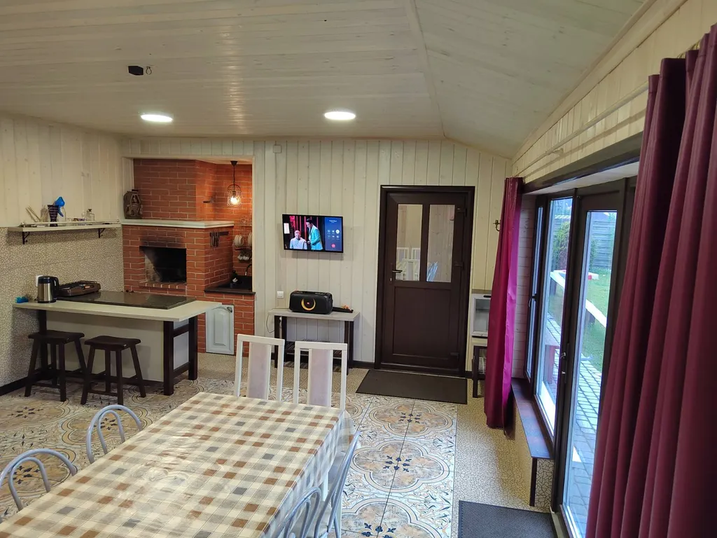 Апартаменты с баней и детской площадкой в пригороде Бреста