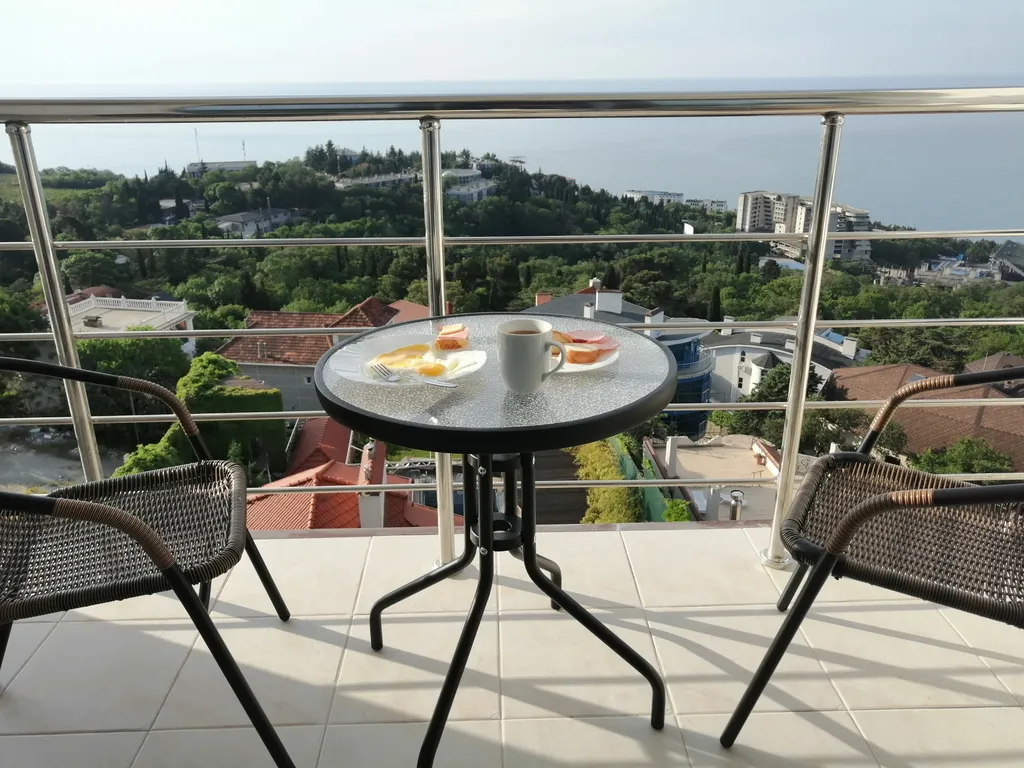 Аппартаменты в Ялте с видом на море