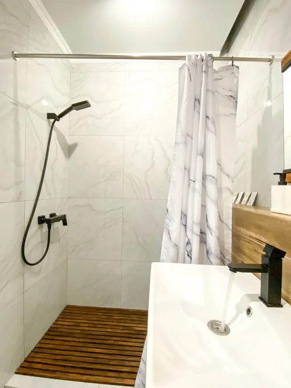 Квартира Стильные апартаменты студия с видом на горы и море — Севастополь