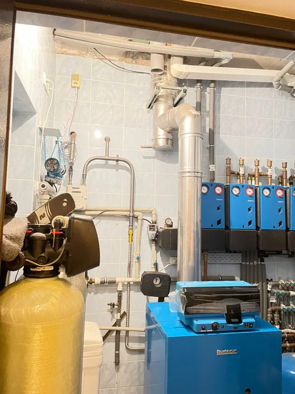 Дом,русская баня в охраняемом поселке