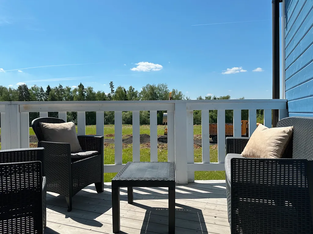 Коттедж с сауной с видом на лес