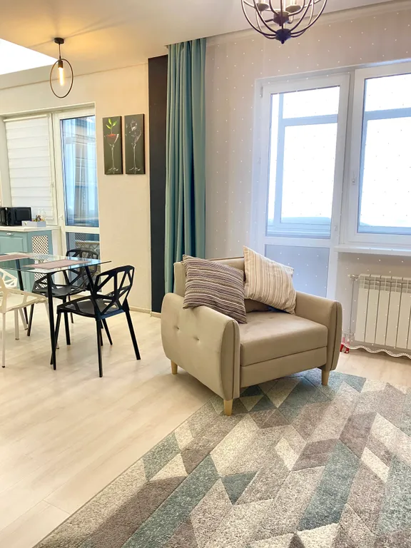 Квартира-студия Boheme в центре города возле ОКБ