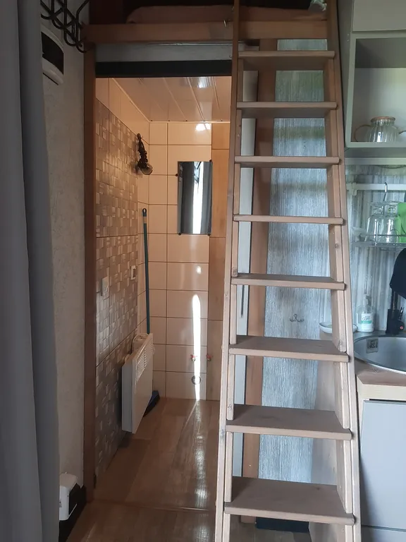 Теплый домик - студия у реки