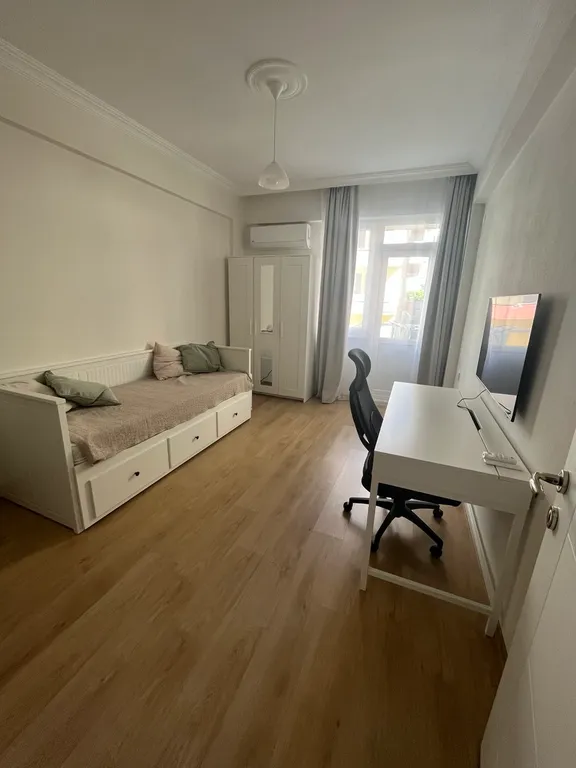 Уютная квартира (4 комнаты) в центре города