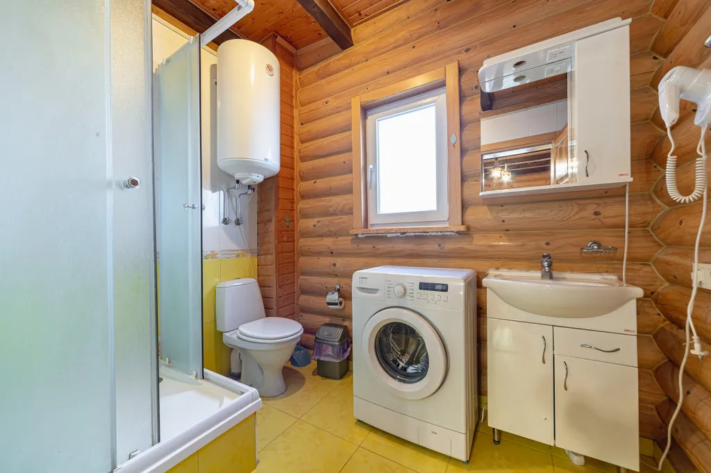 Этаж деревянного сруба