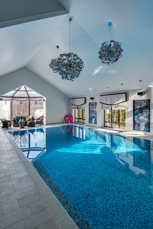 Загородная резиденция с бассейном и SPA-комплесом