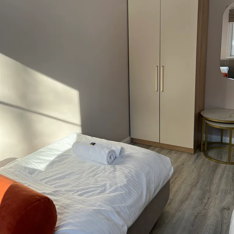 Уютный дом у озера