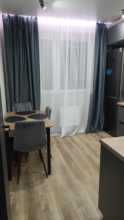 Уютная квартира с видом на набережную реки Волга