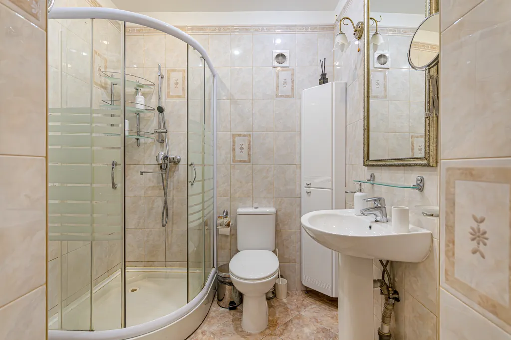 Квартира delux с 4 спальнями и парковкой у Эрмитажа