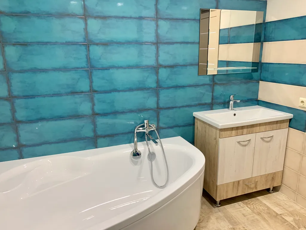 Новые апартаменты c террасой и видом на город и море