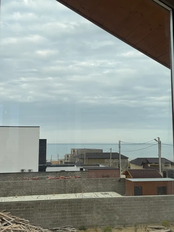 Дом из брусьев с сауной и с видом на море