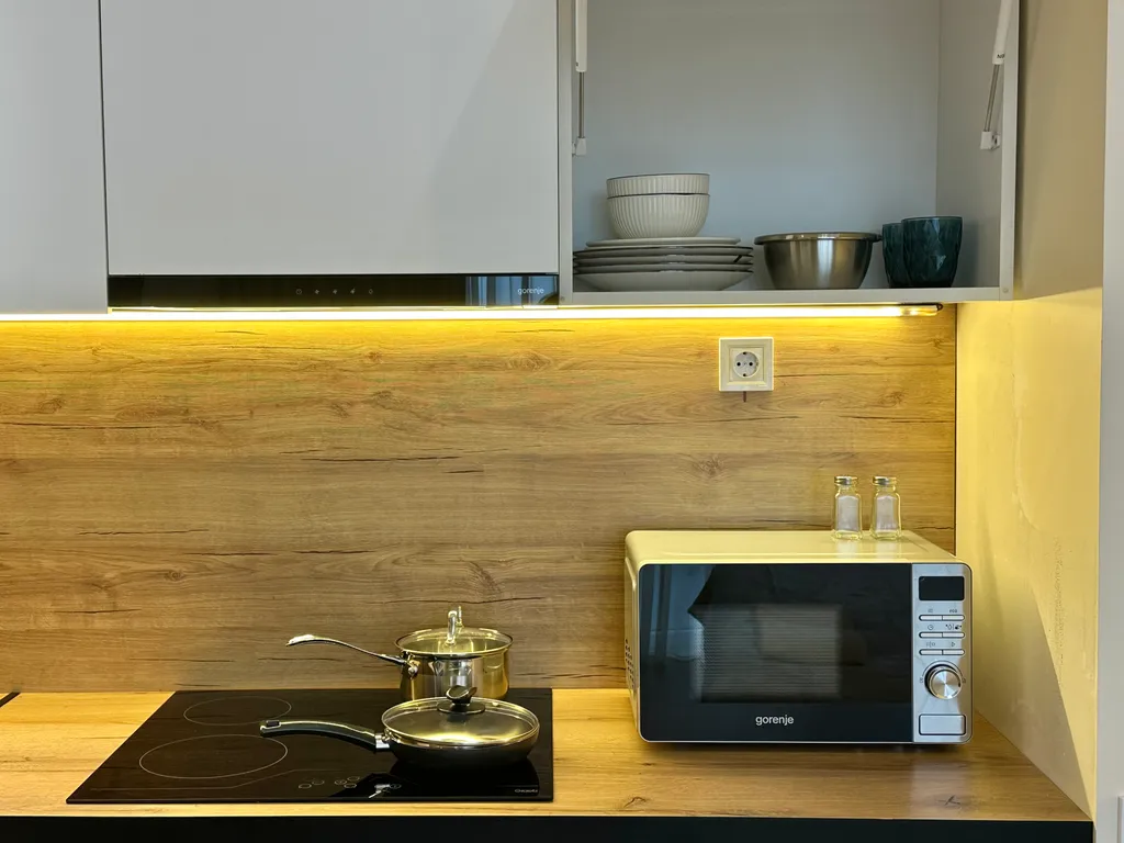 Стильная студия с видом на море и закаты