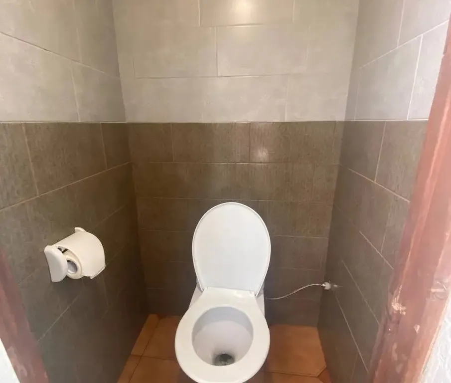 Дoмик с зеленым садом