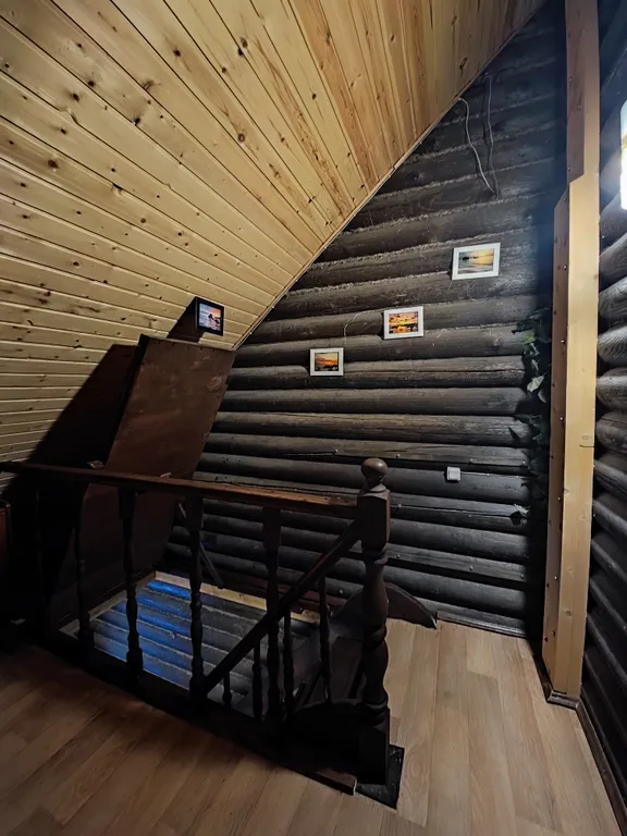 Дом с прудом