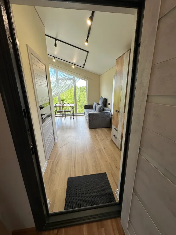 Апартаменты с видом на лес в 10 метрах от озера Банное