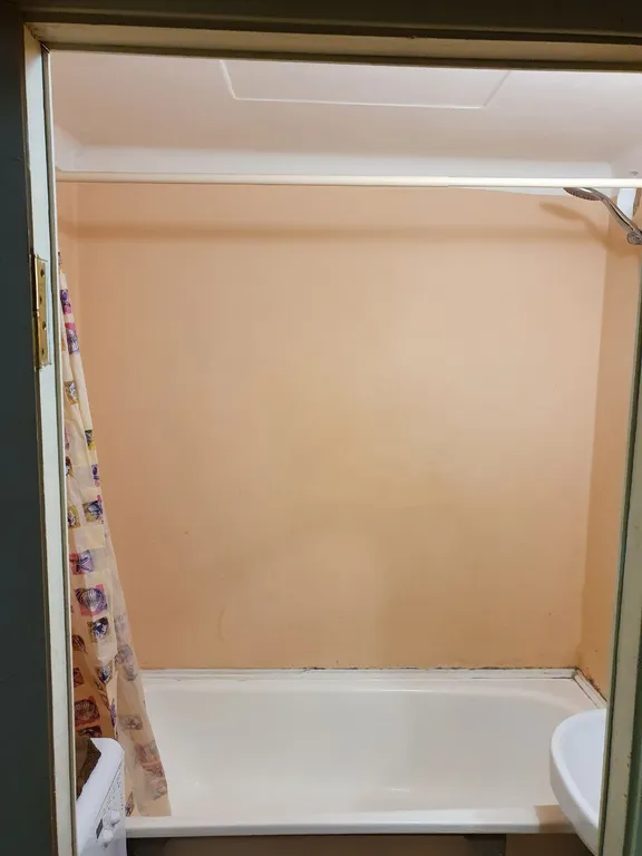 Квартира для бюджетного проживания в 2 километрах от центра