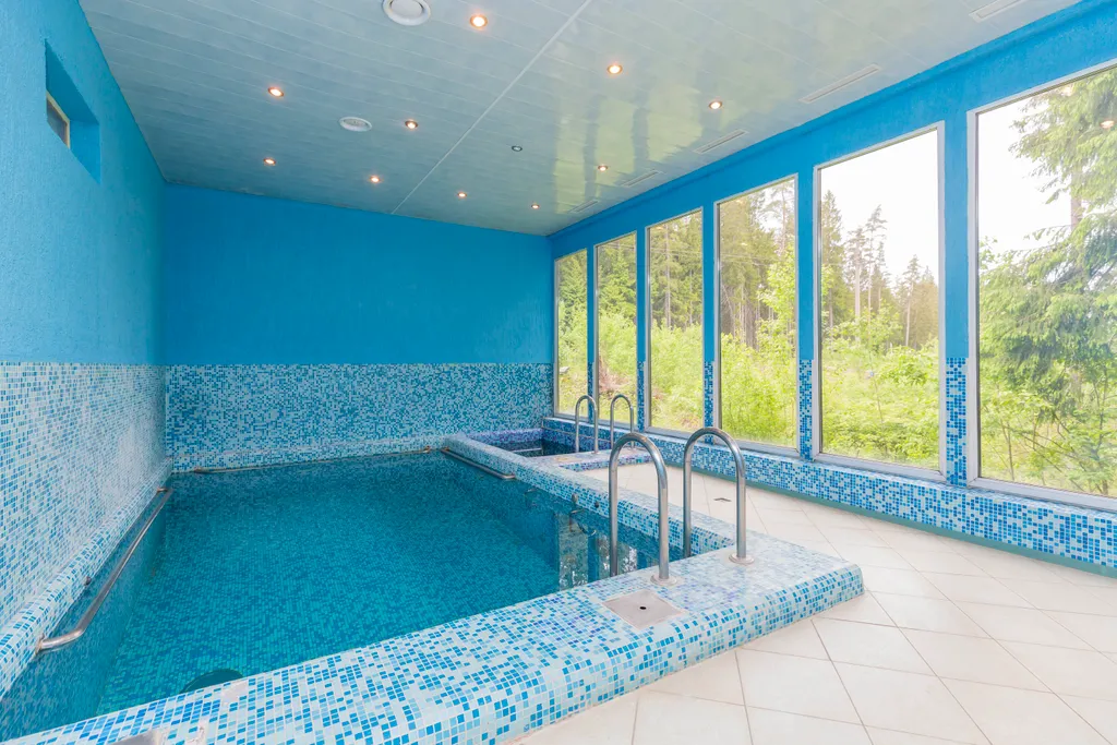 Домик с видом на лес