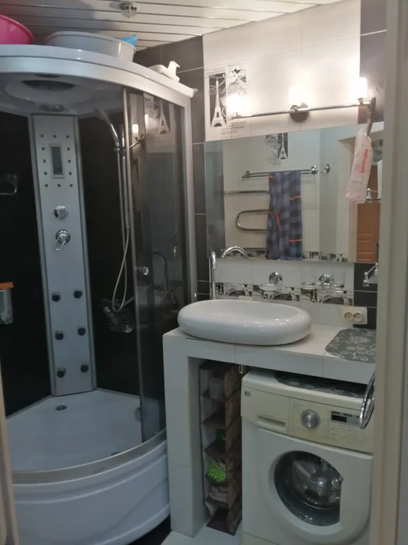 Чистая, уютная квартира-студия с барной стойкой