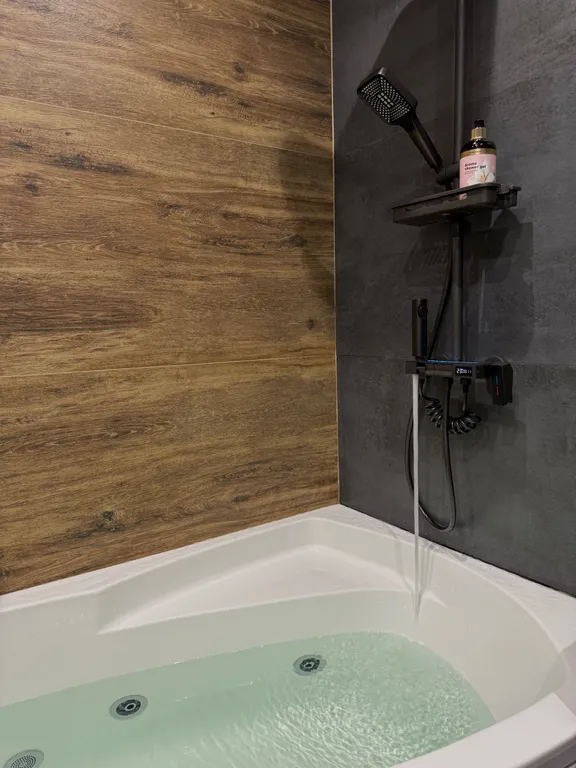 Квартира Очень уютная квартира с гидромассажной ванной — Красноярск