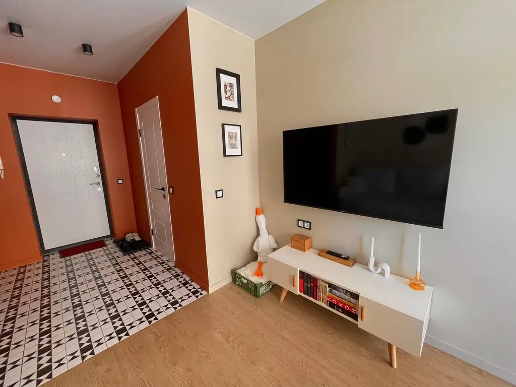 Яркая квартира у моря