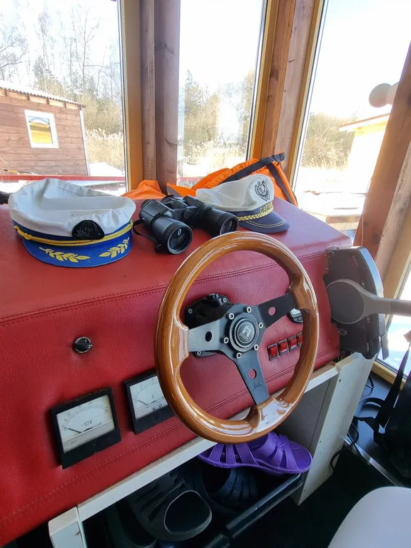 Дом-корабль с баней на Минском море