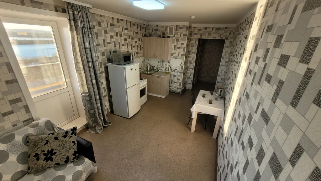 Евродвушка с видом на реку Ангару