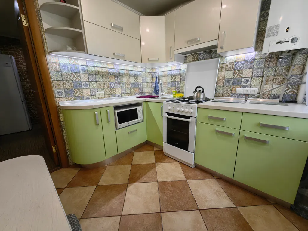 Уютная двухкомнатная квартира с видом на море — аренда посуточно в Мариуполь