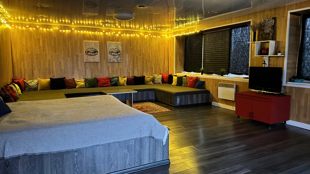 Уютный дом в черте города